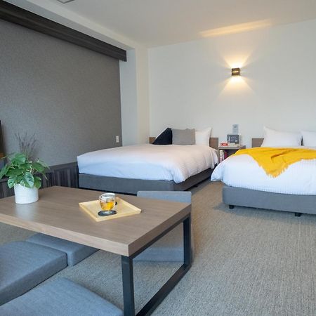 Wayfarer Shinsaibashi Hotel Осака Екстериор снимка