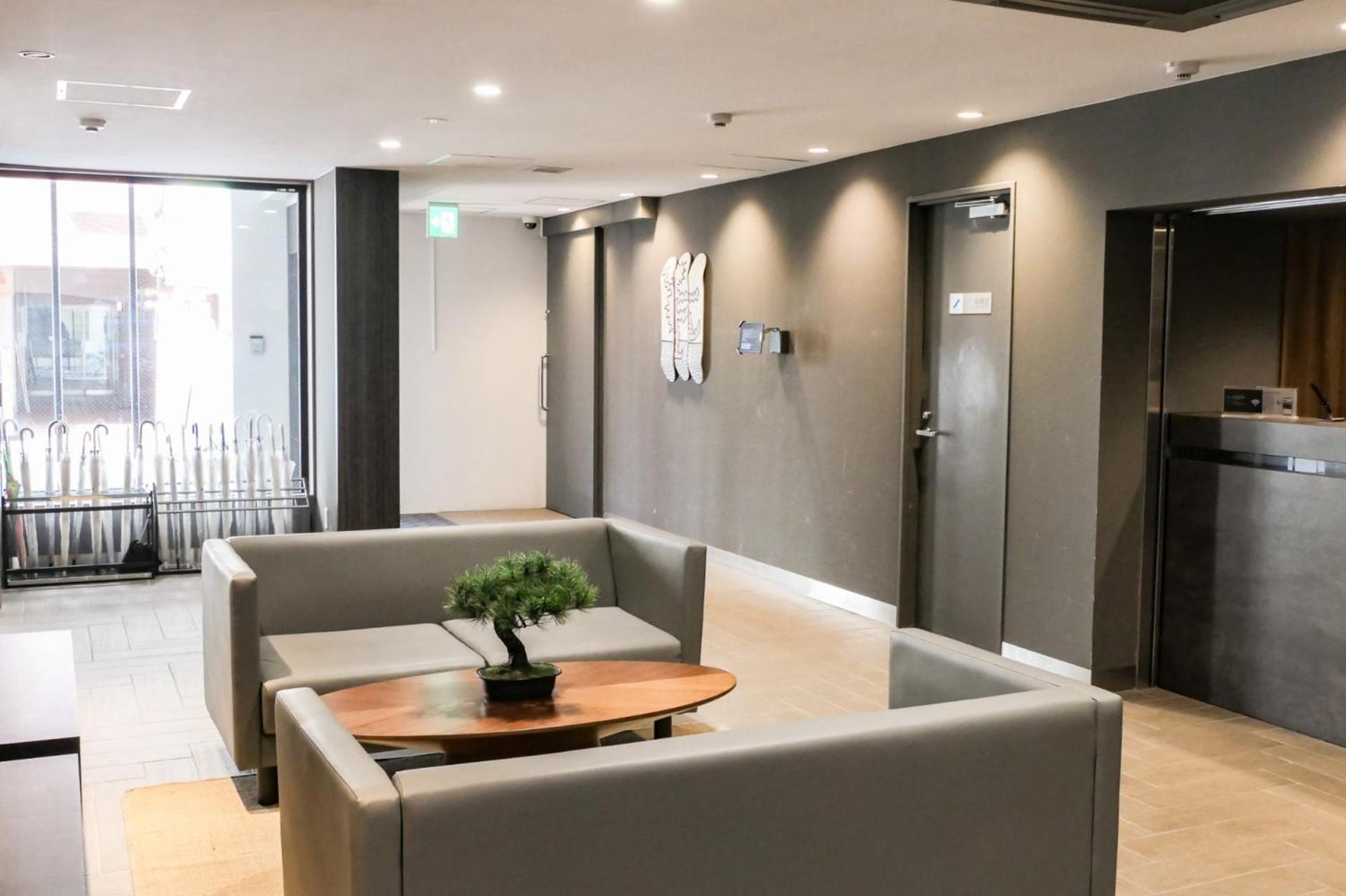Wayfarer Shinsaibashi Hotel Осака Екстериор снимка