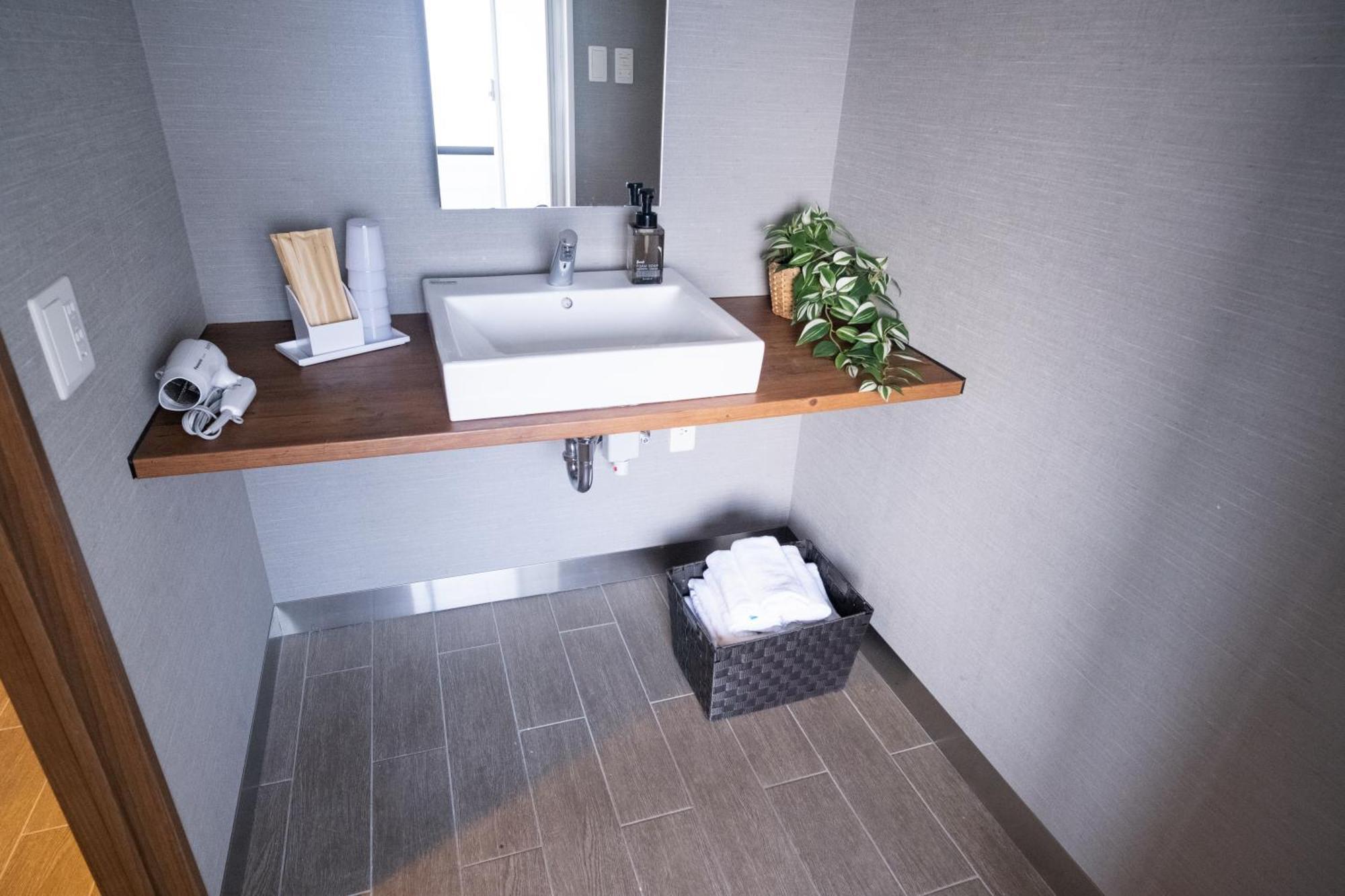 Wayfarer Shinsaibashi Hotel Осака Стая снимка