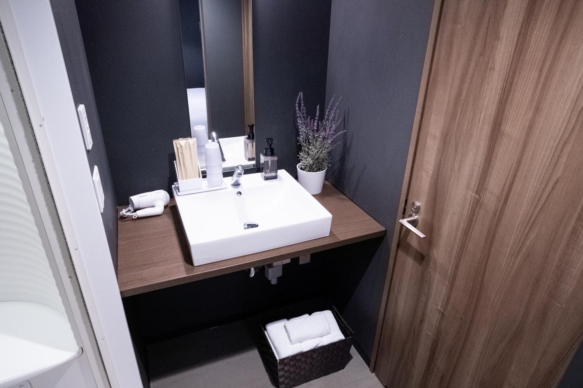 Wayfarer Shinsaibashi Hotel Осака Стая снимка