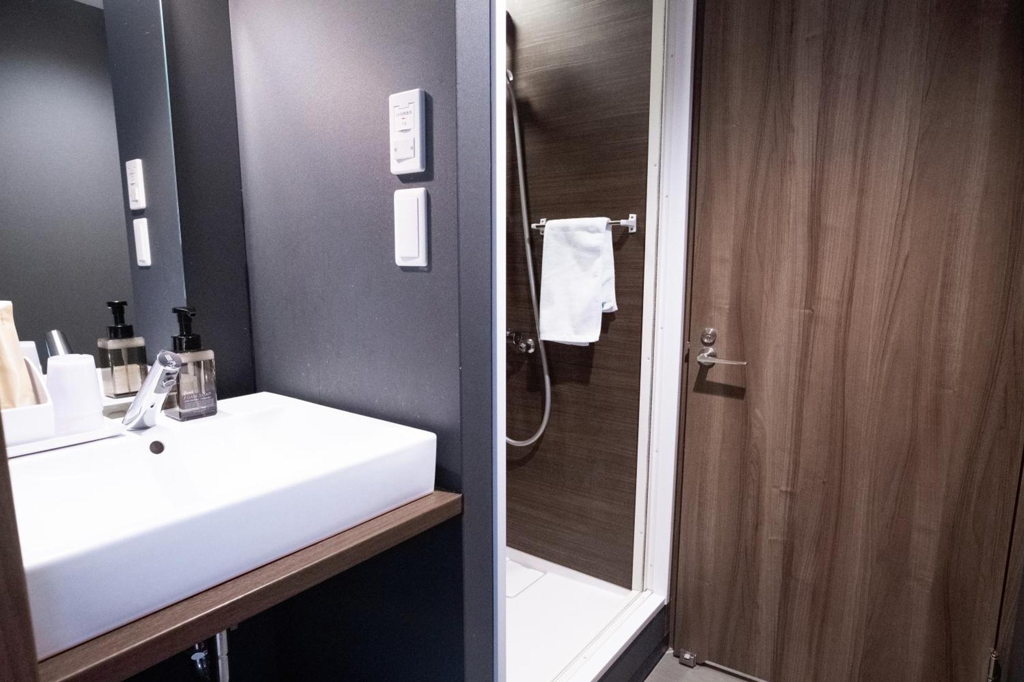 Wayfarer Shinsaibashi Hotel Осака Стая снимка