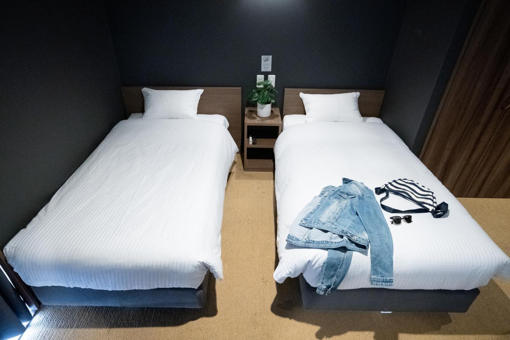 Wayfarer Shinsaibashi Hotel Осака Екстериор снимка